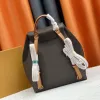 Роскошные женские дизайнеры сумки сумочка сумочка на тростниковой сумке с кросс -кусочком