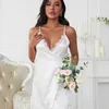 セクシーなパジャマjxgarb獣医femme vestidos de novia solid white v mekn split SatinナイトドレスレディースホットロマンチックなセクシーJ230601