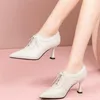 Kleid Schuhe 2023 Low Top Party Frauen Lace Up Echtes Leder High Heel Pumps Weibliche Spitz Hochzeit Stiefeletten Casual