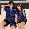 Sexy Pyjamas 2023 Lovers pyjamas Couple pyjamas femmes été glace soie à manches courtes hommes minces plus la taille costume de service à domicile J230601