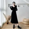 Casual Dresses Vintage Korean Knit Lång sexig klänning Kvinnor V-ringning Bodycon Robe Sweater Office Lady Maxi Vestidos Winter 2023