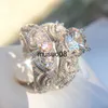Pierścienie zespołowe moda luksusowy żeński kryształowy biały cyrkon 925 srebrny pierścień ślubny zestaw ślubnych obiecuje pierścionki zaręczynowe dla kobiet J230602