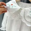 Completi di abbigliamento Camicia da bambino ricamata bianca a maniche lunghe per bambina Bambina autunno Abbigliamento per bambini per camicetta 230601