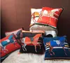 Deluxe moderne broderie bleu cheval Designer taie d'oreiller canapé housse de coussin maison literie décorative pour canapé maison 20230705