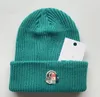 Chapéu de malha de atacado de fábrica outono e inverno chapéu quente masculino gorro de lã europeu com aba de dedo do pé fechado gorro chapéu protetor de ouvido à prova de frio