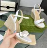 2023S Designer sandale dame compensée talon haut Chaussures pour femmes Double boucle en métal Compensées en cuir Espadrille Sandales bride à la cheville en cuir véritable avec boîte