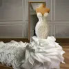 2024 Abito da sposa Sirena Sweetheart Ruffle Train Tulle Pizzo Perline di cristallo Diamanti Abito da sposa lussuoso Formato personalizzato Abiti da Noiva