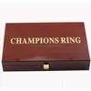 berühmter Brandjewelrysolitaire Ring 55pcs 1967 bis 2023 Basketballteam Champions Meisterschaft Set Holzbox Sport Souvenir Männer Frauen Boy Fan Weihnachten G DH74U