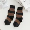 Chaussettes femmes filet rouge lanterne sauvage Ins marée personnalité gros intestins dans le Tube bas en coton respirant