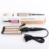 Fers à friser 3Barrel Iron 2532mm Chauffe Rapide Tourmaline Céramique Triple Barrels Beach Waves Egg Roll Hair Styling Tool 230602