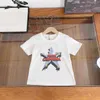 23ss toddler tee kid designer t-shirt barn t-shirt pojkar flickor Rundhalsad klotter logotyp tryck i ren bomull Kortärmad t-shirt Barnkläder av hög kvalitet