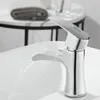 Grifos de lavabo de baño Grifo de lavabo de cascada Grifo de oro montado en cubierta Mezclador de agua fría y latón Recipiente de tocador de cromo de latón