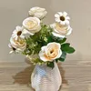 Dekorative Blumen, die künstliche Rosenanordnung aus Seide für Zuhause, Braut, Hochzeit, Party, Garten, Tisch, Festival, DIY-Dekoration, Pflanzen verkaufen