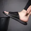 Zapatillas de cuero de verano para hombre, desodorante personalizado de alta calidad, suelas blandas, cómodas sandalias de playa antideslizantes para exteriores