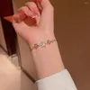 Charme Bracelets Bracelet Pour Femmes Incrusté Opale Pétales De Luxe Coréen Tendance Designer Réglable Accessoires Main Bijoux Cadeaux En Gros