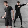 Survêtements pour hommes Running Suit Hommes Respirant Séchage Rapide Sportswear À Manches Courtes T-shirt Shorts Jogging Costumes Homme Gym Sport Formation Fitness Ensembles J230601