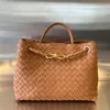 2023 New Women 's Handbag 하이 엔드 맞춤형 품질 1 숄더 가방 꼰 양가죽 크로스 바디 백 큰 신체 용량 매우 캐주얼 패션 트렌드 743572