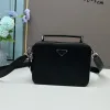 7A Grüne Kameratasche Damen Schultermode Messenger Bags Briefträger Umhängetasche Geldbörse Metall Dreieck Handtaschen Doppelreißverschluss Mehrere Geschenke