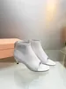 Lüks tasarımcı yaz botları kadın yan fermuarlı botlar deri klipli ayak parmağı yüksek topuk serin botlar yaz moda gündelik dış giyim kısa botları boyut 35-40