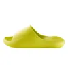 Deslizadores de chinelo de sandália de designer para homens e mulheres sandálias verdes amarelos corrediças pantoufle mulas chinelos masculinos femininos chinelos treinadores chinelos sandálias cor80