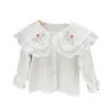 Completi di abbigliamento Camicia da bambino ricamata bianca a maniche lunghe per bambina Bambina autunno Abbigliamento per bambini per camicetta 230601