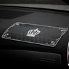 Novo 1pcs 30x15cm Cool Anti-Slip para telefone celular MP4 GPS Crown Anti Slip Car Silicone Gel Dashboard Pad Pad