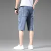 Neues Design 6 Pocket Denim Sommermode Micro Elastic Solid Casual Jeans Shorts Herren P230602