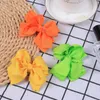 Hårtillbehör 1 PC 4 tum bågar för små flickor Grosgrain Ribbon Rose Flower Style Children Hairbow Hairgrips Kids Barrettes Head Wear