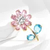 Pins Broschen Mode rosa Kristall Blume Damen Luxus Gold Farbe Zirkon Legierung Pflanze Brosche Sicherheitsnadel G230529