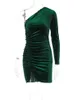 Casual Jurken Diagonale Kraag Fluwelen Side Split Groene Jurk Vrouwen Sexy Een Schouder Volledige Mouw Backless Bodycon Geplooide Mini Vrouw