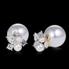 Urok Nowe świecące kolczyki do stadnonek Pearl Pearl For Women Osobowość Double Ear Girls Party Wedding Jewelry R230603