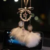 New Creative Crystal Pearl Car Pendant Cute Dream Catcher Nappe Piuma Specchietto retrovisore Ornamento Set Accessori per auto con strass