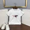 23ss kid designer t shirt koszulka dziecięca maluch tee chłopcy dziewczęta wokół szyi czysta bawełna nadruk z psem narciarskim koszulka z krótkim rękawem wysokiej jakości ubrania dla dzieci