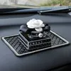 Ny Crystal Car Anti-Slip Mat Flower Diamond Non Slip Pad For Phone Solglasögon Holder Sticky Pad Car Interior Decor Accessories