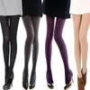 Chaussettes pour femmes Candy Velvet Color Skinny Romper Leggings pour femmes Vêtements d'extérieur Bas de corps