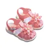 Sandalen süße Prinzessin Sommer Kinder Mode bedeckte Zehen Zehen weiche Mädchen rosa Blumen Kinder schnappen Flach lässig lässige Nicht -Slip 230601