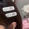 Acessórios de cabelo para meninas Grampos de cabelo de design para crianças Grampos de cabelo retrô Feminino Simples Strass Letra Moda Metal Quadrado Hairclip