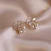 Stud South Korea Small Fresh Sweet Crystal Exquisite Copper Inlaid Zircon Flower Leaf Ornaments Women's Earrings Fashion Jewelry G230602