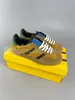 أحذية مصممة أحذية Gazelle Shoes Bold Velvet Patchwork Retro Fashion Trainers شارك في العلامة التجارية للسيدات