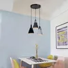 シャンデリアノルディックモダンアイアンアートは、キッチンコリドルの寝室ダイニングルームの家具装飾ライトのための吊りランプを導いて、複数の選択肢