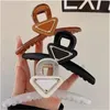 Designer Luxury Triangle Hair Clips For Girls Woman Brand Letter Barrettes Fashion Hair Bijoux Accessoires Airmands Hair 334