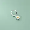 Stud New Korean daisy stud adecuado para la temperatura de las mujeres dulce abeja girasol cristal zircon pendientes niñas fiesta joyería regalos G230602