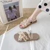 De nieuwe sandalen van dit jaar 2021 Nieuwe dames zomer Fairy Style Student All-Matching Fresh Beach Two-Way Sandals kawaii schoenen L230518