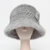 Breda randen hattar hink hattar ryssland kvinnor varm äkta mink päls hatt lady mode stickade päls beanies utomhus casual 100%naturlig riktig mink päls kepsar 230602