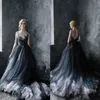 Sexy Gothic Black Multi Color 2022 Trouwjurken Bruidsjurken Sheer Neck Applique Lace Backless Tulle Hof Train268n