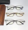 Retro klasyczne okulary optyczne 8201 kwadratowa rama metalowa prosta i elegancki styl wysokiej klasy przezroczyste obiektyw przezroczyste okulary