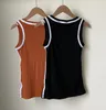 Tank top skjorta designer tank topp kvinnor svart camis topp t skjortor kvinnor stickor tee stickad sport kvinna väst yoga tees broderade bomullsblandning mini kläder shorts l