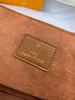 Toppdesigner Lock Bags Womens Purse Tote Handväskor Fashion Style Luxury Far Bag Leather High Quality Tote Handväska 42 cm