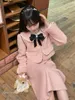 Robes de travail 2023 printemps mode coréenne doux femmes costumes avec Mini jupe deux pièces ensemble femme rose décontracté élégant Tweed