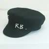 Berets luksusowe kobiety perły rb list MiliTray Hat Fashion Streetwear Navy Hat Regulowane płaskie czapki sboy swobodne gorras Visor Hats 230602